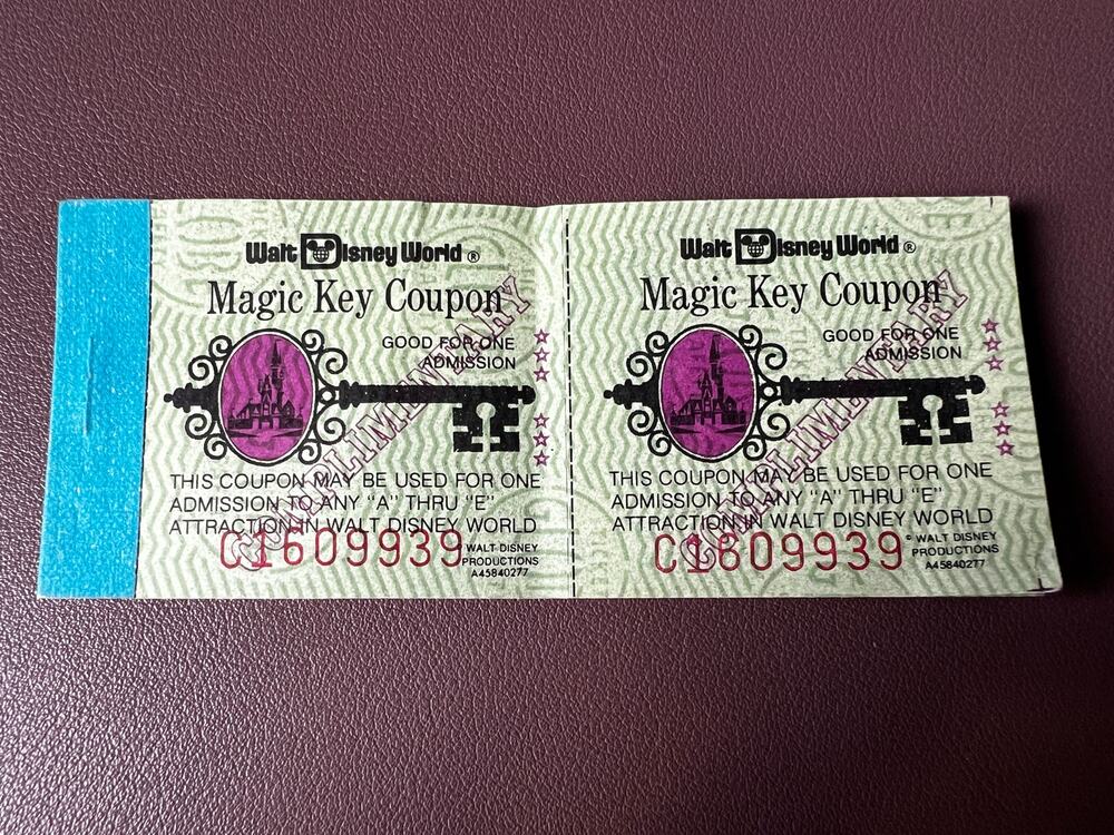 β¨ RARE! Vintage 1979 Walt Disney World Magic Kingdom COMPLETE Ticket Book